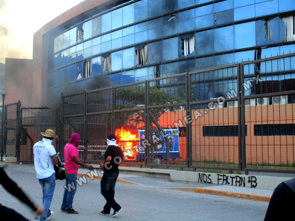 A 43 días de las desapariciones, resurge el fuego en Guerrero