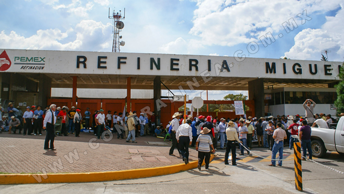 Pemex gasta 3.4 mil millones de pesos en refinería fantasma