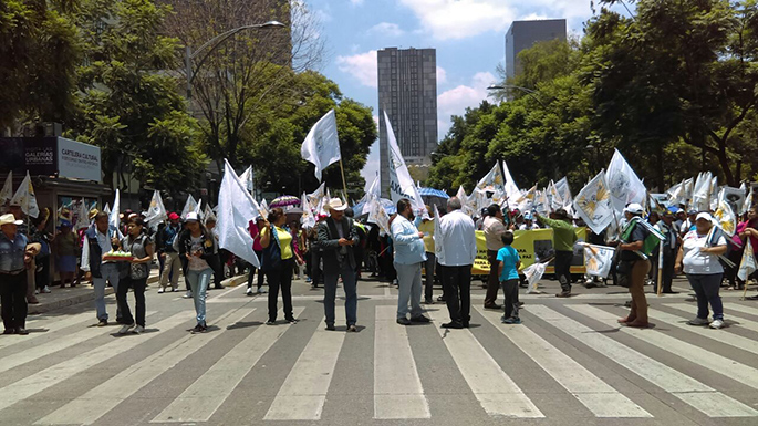 En aniversario de Emiliano Zapata, agricultores protestan por abandono al campo