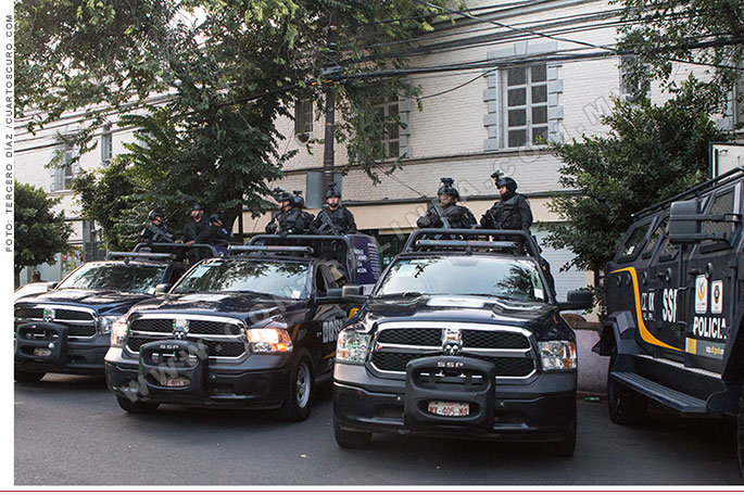 El abuso policiaco a reporteros de Reforma y Tv Azteca