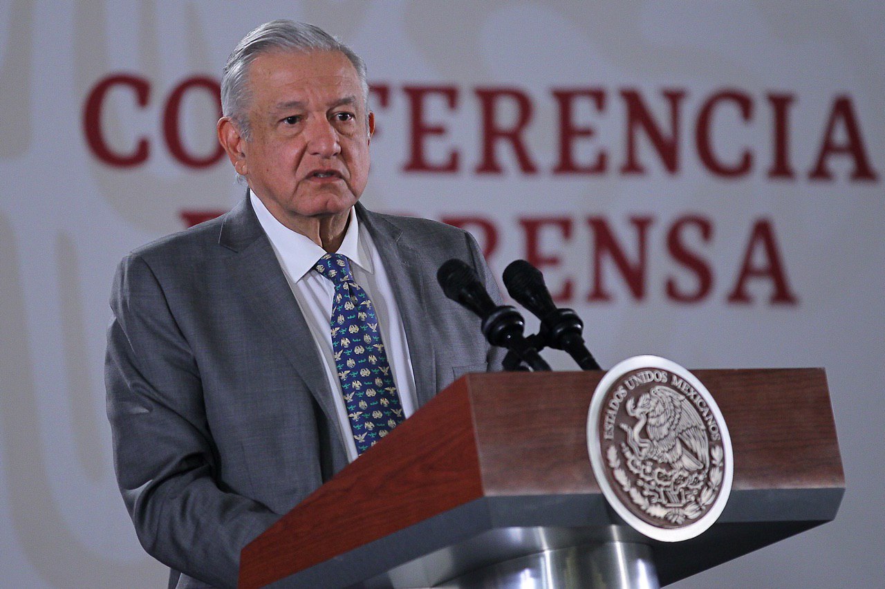 Miren el ridículo de Macario Schettino, dice AMLO por montaje