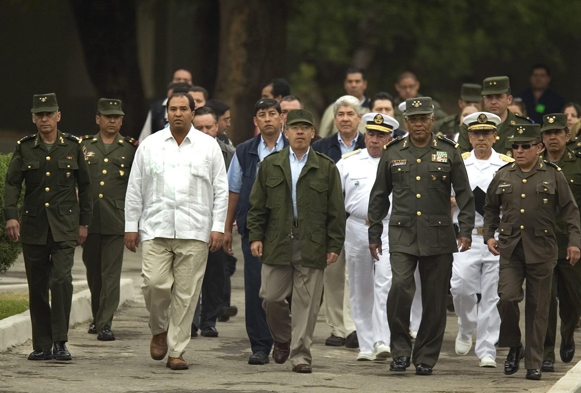 VIDEO | AMLO llama espurio y ‘comandante Borolas’ a Calderón - Conferencia presidencial mañanera (YouTube)