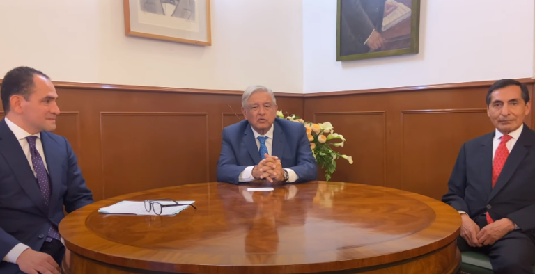 Arturo Herrera, presidente López Obrador y Rogelio Ramírez de la O.