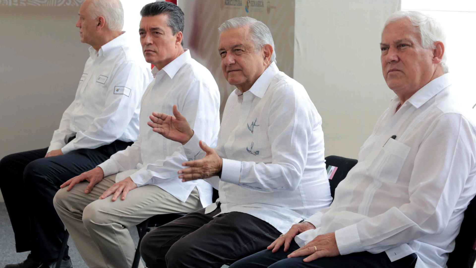 imagen del presidente Andrés Manuel López Obrador en un evento