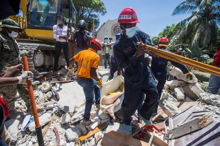 Haití, tras el terremoto de 7.2 grados