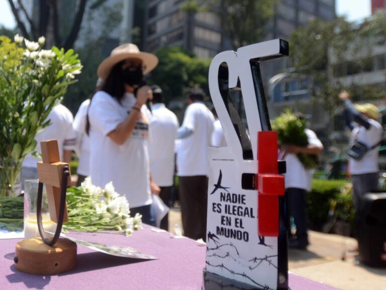 altar por migrantes desaparecidos