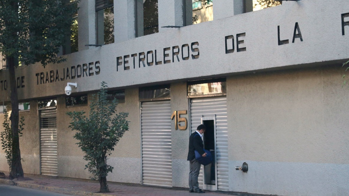 Candidatos del sindicato petrolero recriminan “charrismo” y Pemexgate