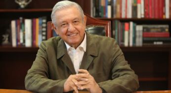 AMLO regresa a Palacio Nacional tras cateterismo; anuncia testamento político