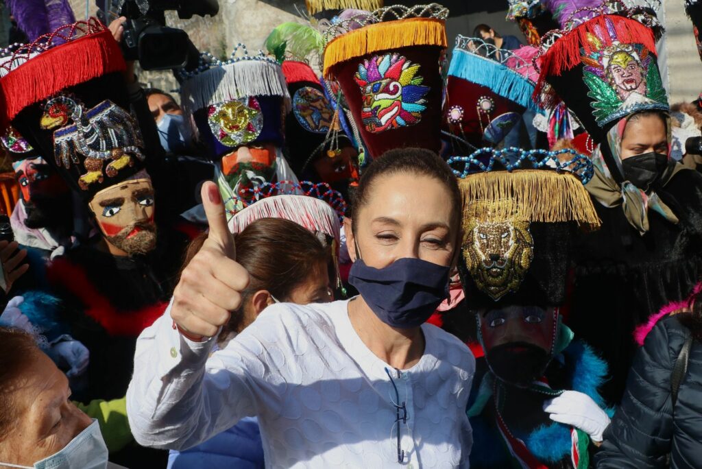 Imagen de Claudia Sheinbaum después de votar en la consulta de revocación de mandato