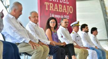 Sin los trabajadores no hay desarrollo de México: AMLO