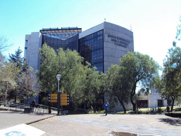 Iisue de la UNAM