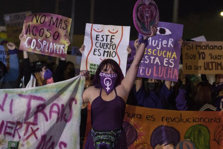 Mujeres durante una marcha