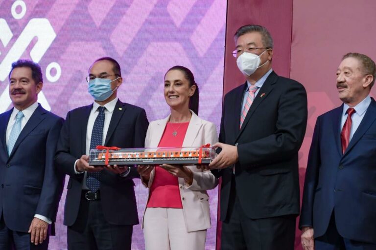 El primer tren para la nueva Línea 1 del STCM partió hoy desde la República Popular China hacia la Ciudad de México