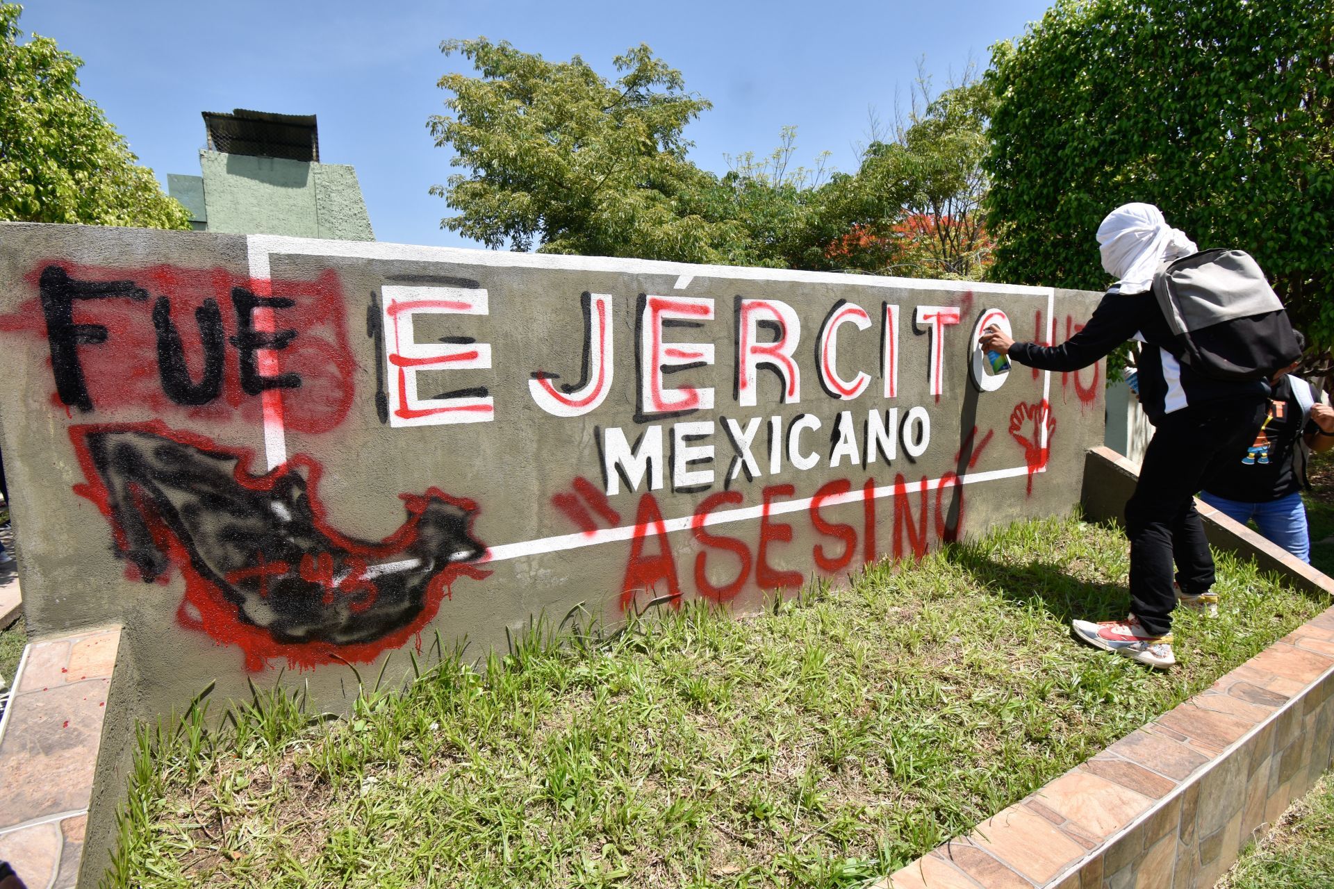 Normalistas de Ayotzinapa fueron llevados al 27 Batallón de Sedena, revela informe