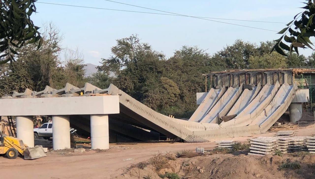 desplome del puente El Quelite, en Sinaloa