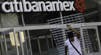 Se deben pagar impuestos en venta de Banamex: AMLO