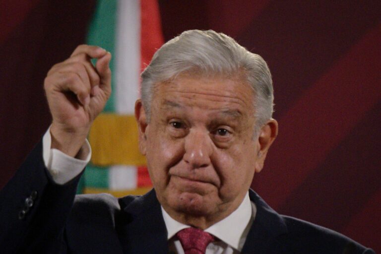 Ministros sometidos a oligarcas. Lo que les preocupa a los que están en contra de la reforma al PJ es que van a perder sus privilegios: AMLO