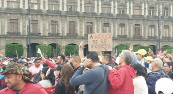 “¡Pemex no se vende, México no se vende. Presente, presente, presidente!”