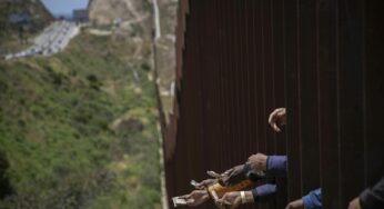 Ley texana para cazar migrantes es deshumanizada: AMLO