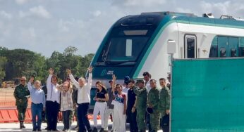 AMLO dio el banderazo de bienvenida a primer vagón del Tren Maya