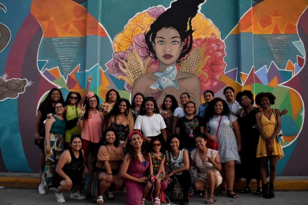 Hijas de la resistencia: mujeres afromexicanas y afrodescendientes en México