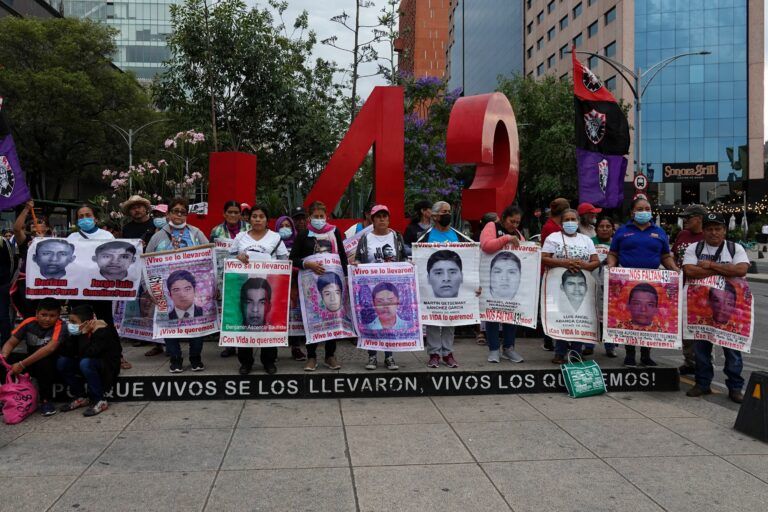 El presidente hizo un nuevo llamado a los implicados y a quienes tienen información a que "ayuden... porque esto nos va a aliviar a todos”.