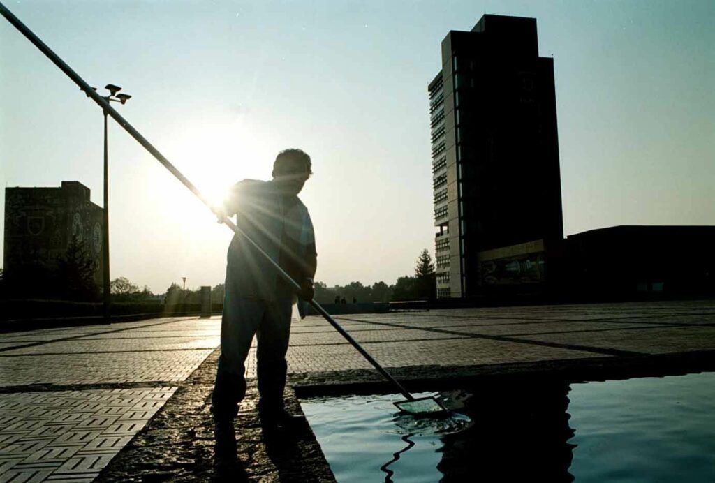 Como cada año, la UNAM y el STUNAM acordaron revisar las demanadas de reubicación y pidieron “más información” sobre la problemática.