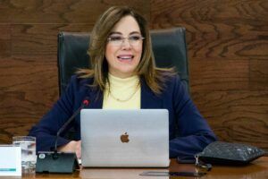 A tres semanas de que concluya su gestión como presidenta del Inai, Blanca Lilia Ibarra renunció a la tarjeta corporativa con cargo al erario