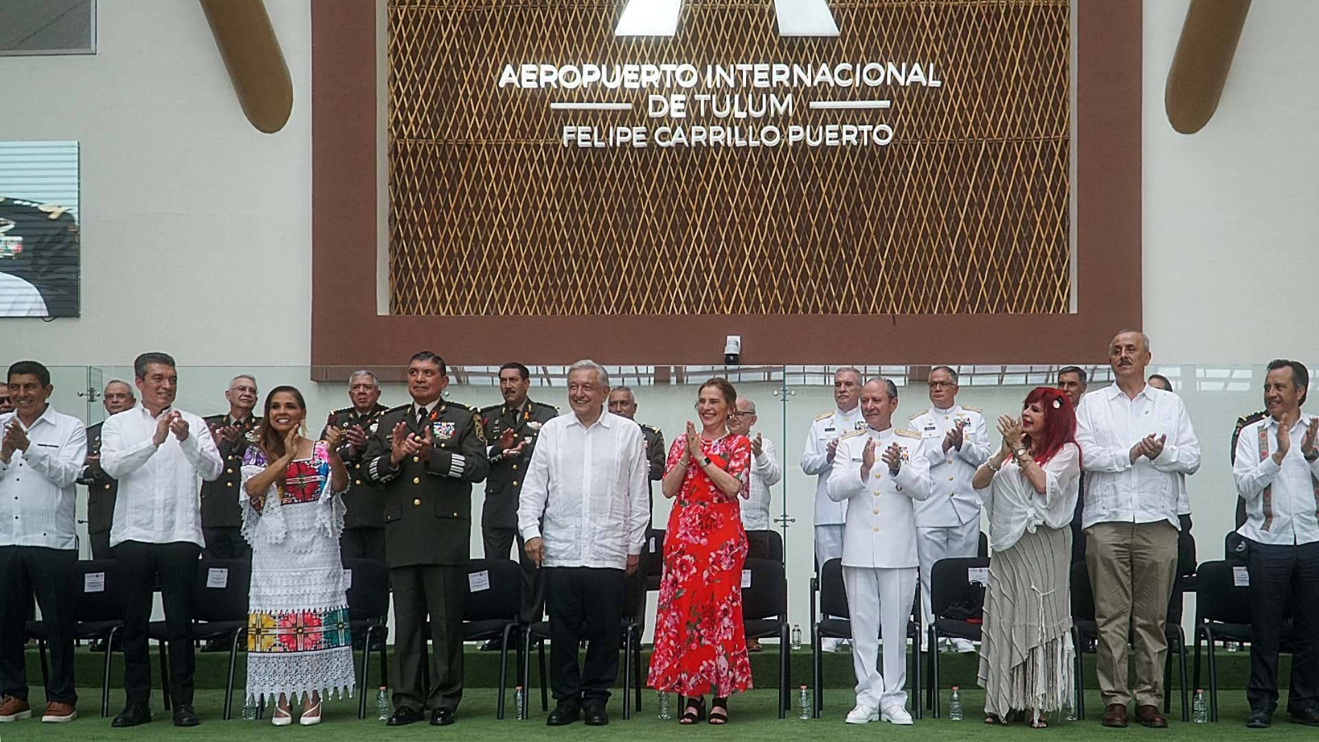 Al inaugurar el aeropuerto de Tulum, AMLO recordó que la inversión pública “es fundamental para el desarrollo"