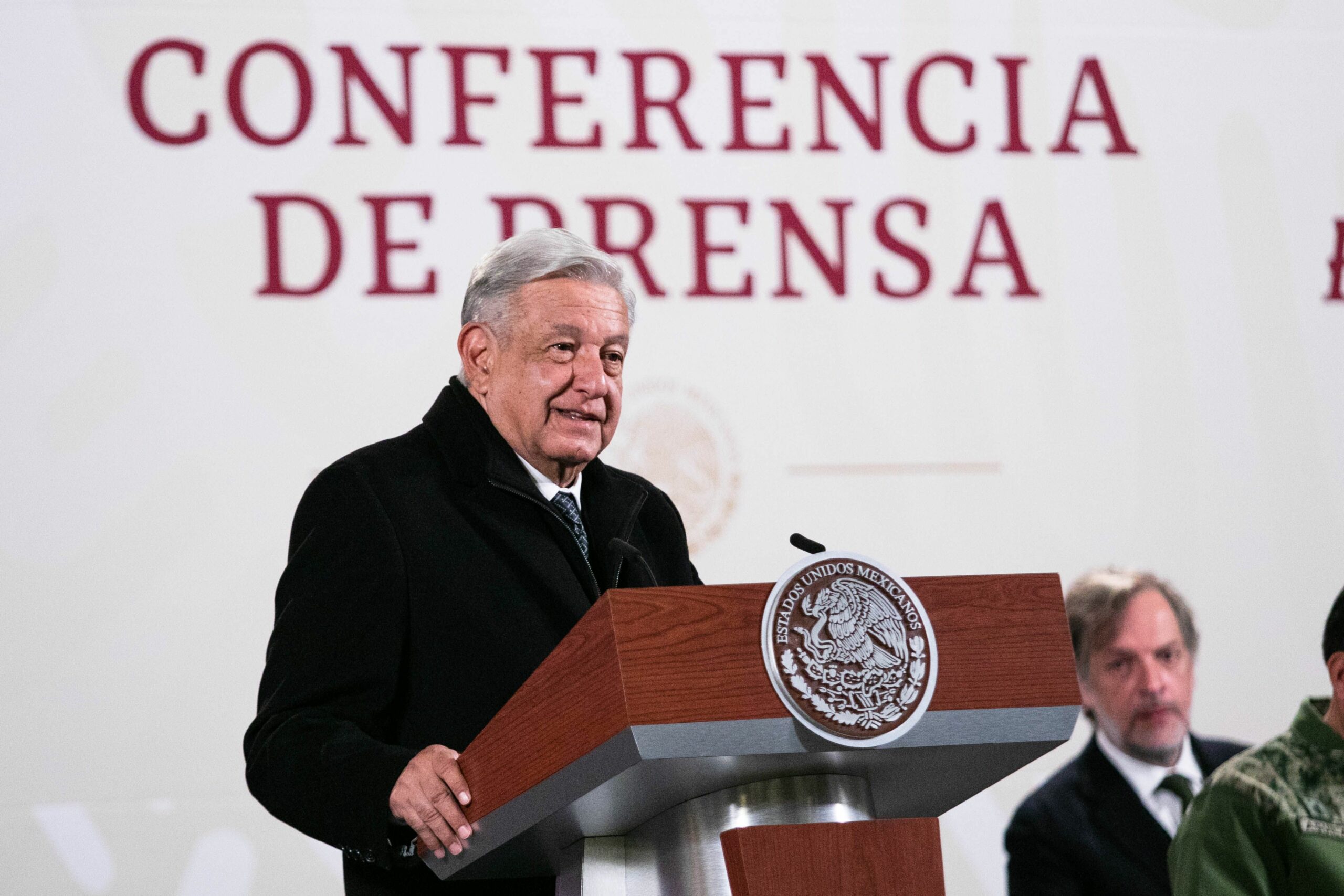 En el planeta, 1 mil millones de seres humanos sobreviven con menos de un dólar diario, recordó López Obrador