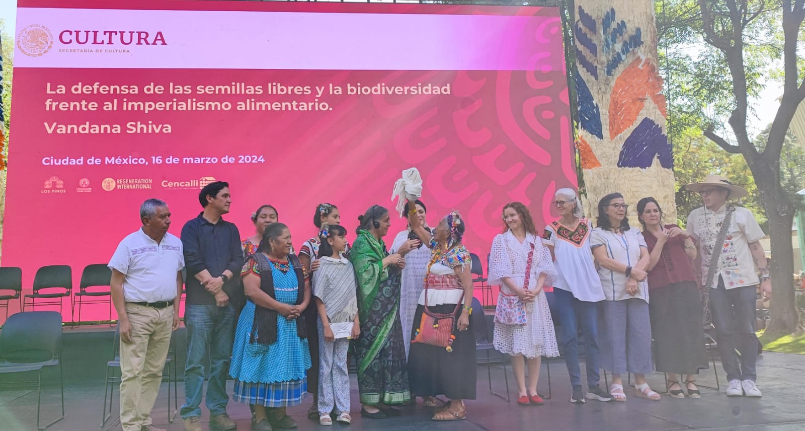 Vandana Shiva llama al rechazo de las semillas genéticamente modificadas