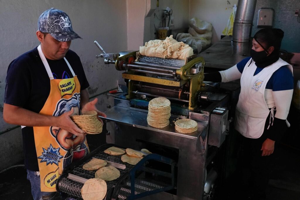 La semana pasada comenzó una batalla internacional por la tortilla. EU afirma que el gobierno mexicano viola obligaciones comerciales