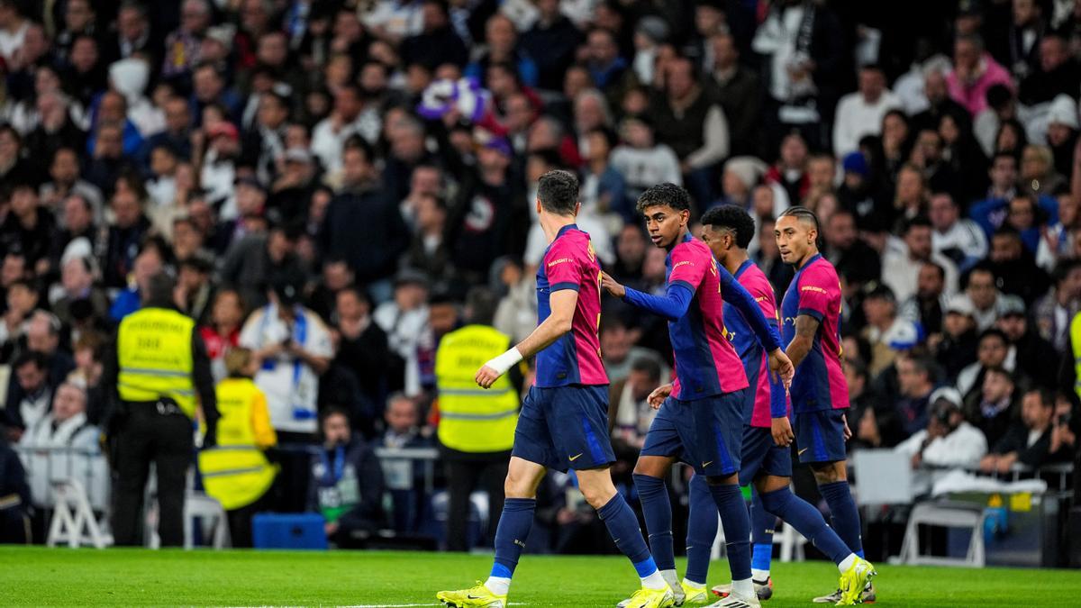 Investigan insultos racistas en partido Real Madrid-Barcelona